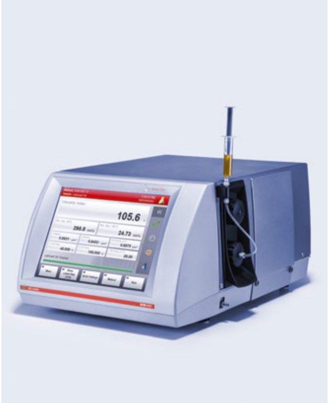 安东帕 SVM 3001 智能运动黏度仪整机外观（触摸屏 + 进样口）