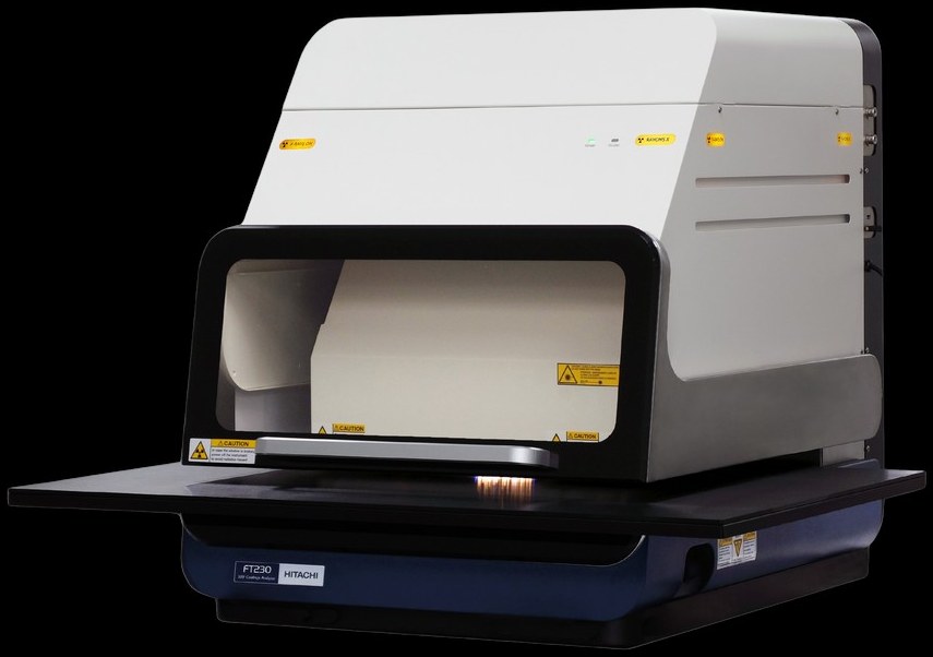 日立 FT230 台式微焦斑 XRF 镀层测厚仪整机外观